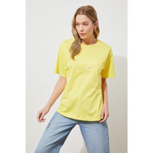 Trendyol Yellow Embroidered Boyfriend Knitted T-shirt