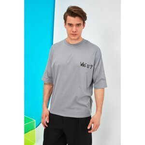 Trendyol Gray Men's Oversize Fit Short Sleeve Printed T-Shirt