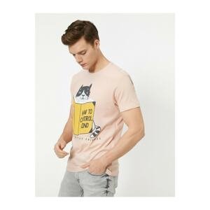 Koton Men's Pink Crew Neck Short Sleeve Cotton Printed T-shirt