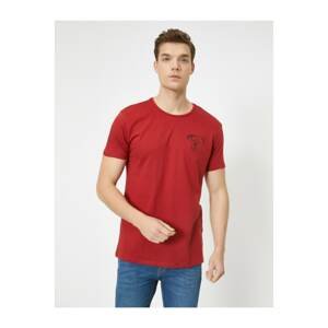 Koton Men's Red Crew Neck Short Sleeve Back Printed T-Shirt