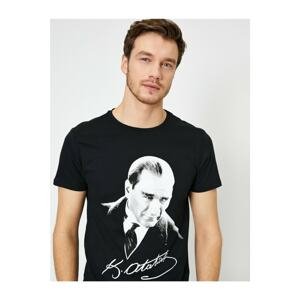Koton Men's Black Atatürk Printed T-Shirt