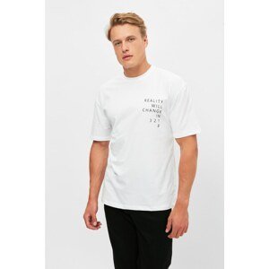 Trendyol White Men's Wide Cut Crew Neck Short Sleeve Printed T-Shirt