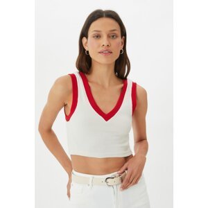 Trendyol White Crop Knitted Blouse
