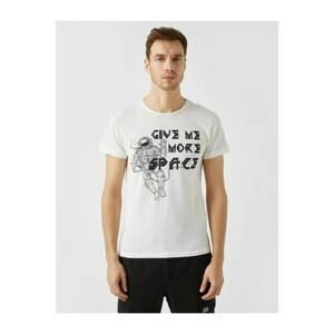 Koton Men's White Text Printed Short Sleeve Cotton T-Shirt