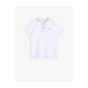 Koton Men's White Polo Collar Cotton Fabric Buttoned Chest Buttoned Pocket Short Sleeved T-Shirt