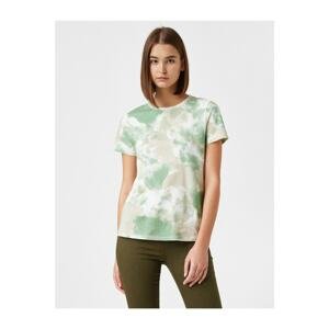 Koton Women's Green Cotton Crew Neck Short Sleeve T-Shirt