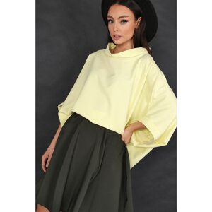 Batwing blouse with a loose turtleneck