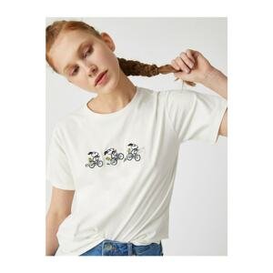 Koton Women's Ecru Snoopy Embroidered Licensed T-Shirt
