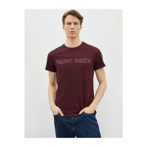 Koton Men's Claret Red Written Crew Neck Short Sleeved Cotton T-Shirt