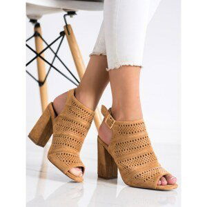 RENDA OPENWORK SANDALS ON THE POST