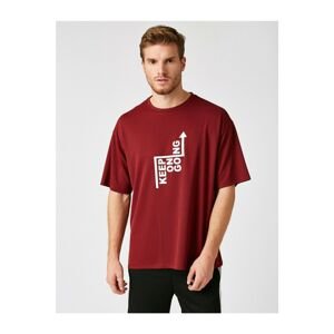 Koton Men's Claret Red Crew Neck Printed Short Sleeved T-Shirt