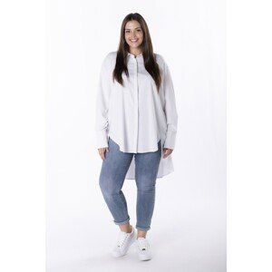 oversize shirt with an elongated back