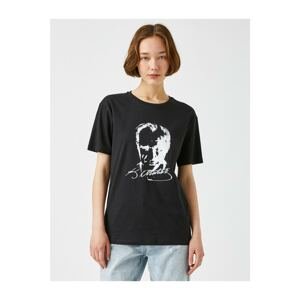 Koton Women's BLACK Ataturk T-Shirt Printed Cotton