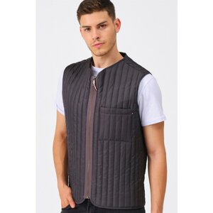 Y8611 DEWBERRY MEN'S VEST-DARK ANTHRACIC