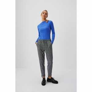 Knitted trousers with a tie