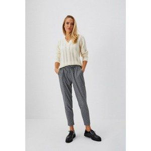 Knitted trousers with a tie