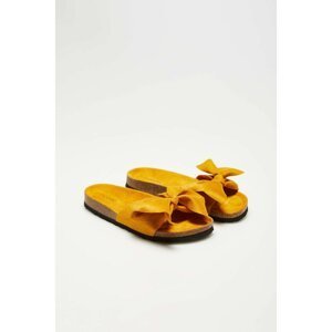 Slippers with a bow - yellow