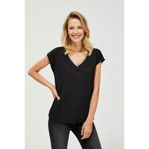 Blouse with lace on the back - black