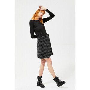 Wrap skirt with tie - black