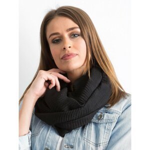 Black scarf with a chain