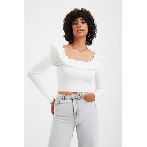 Trendyol Ecru Collar Detailed Crop Knitwear Sweater