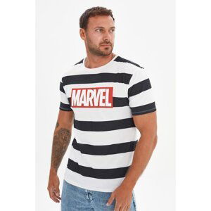 Trendyol Black Men's Slim Fit Crew Neck Printed Marvel Licensed T-Shirt