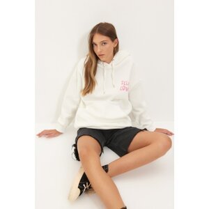 Trendyol Ecru Back Printed Knit Raised Boyfriend Sweatshirt