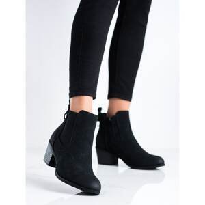 J. STAR COMFORTABLE ANKLE BOOTS ON A LOW POST