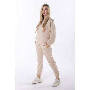 tracksuit with a slit on the back