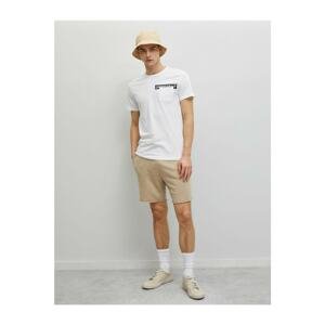Koton Men's White Text Printed Short Sleeve Cotton T-Shirt