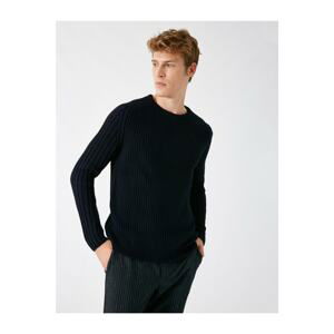 Koton Crew Neck Slim Knitwear Sweater