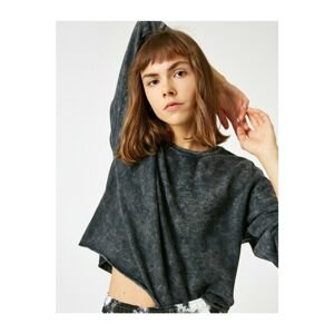 Koton Women's Gray Cotton Crew Neck Long Sleeve Patterned Crop Sweatshirt