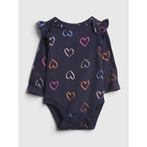 GAP Baby points with hearts