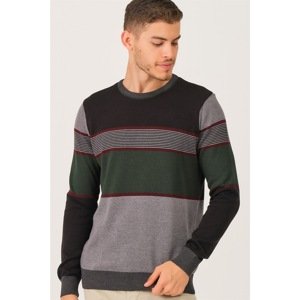 V9393 DEWBERRY DIO RISE MEN'S SWEATER-BLACK