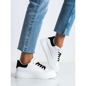 IDEAL SHOES CLASSIC WHITE SNEAKERS