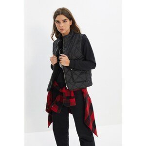 Trendyol Black Fur Detailed Pocket Quilted Vest