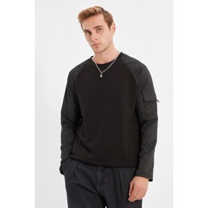 Trendyol Black Men Regular Fit Crew Neck Sweatshirt