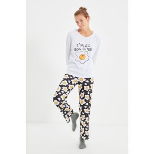 Trendyol White Egg Printed Knitted Pajamas Set