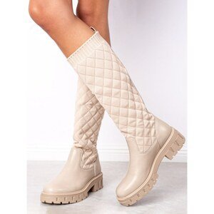 SEASTAR QUILTED BOOTS ON THE PLATFORM
