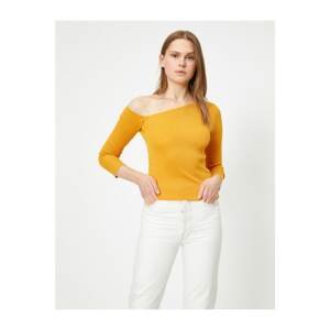 Koton Women's Yellow Shoulder Detailed Sweater