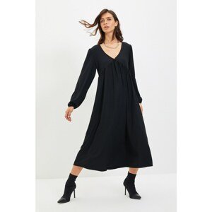 Trendyol Black V-Neck Crepe Knitted Dress