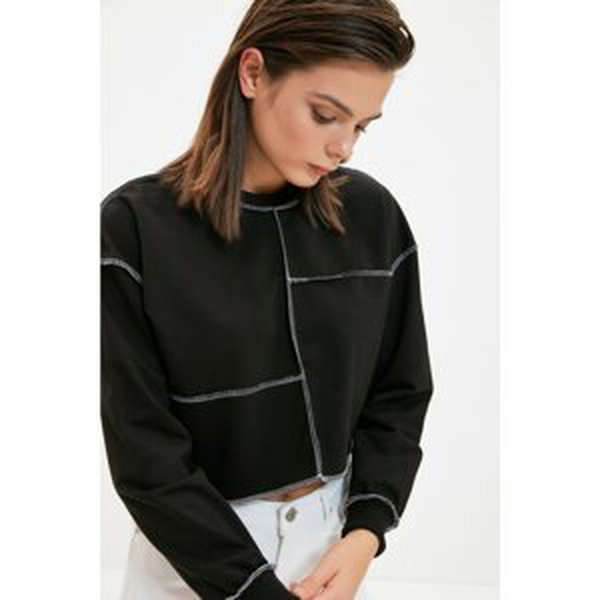 Trendyol Black Reverse Stitch Detail Crop Knitted Sweatshirt