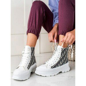 TRENDI TALL WHITE FASHION SNEAKERS