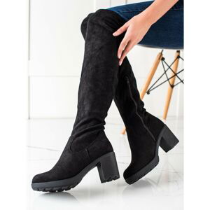 TRENDI COMFORTABLE BLACK BOOTS ON THE POST