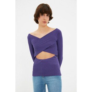 Trendyol Indigo Cut Out Detailed Knitted Blouse