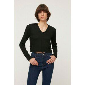 Trendyol Black Belt Detailed Crop Knitted Blouse