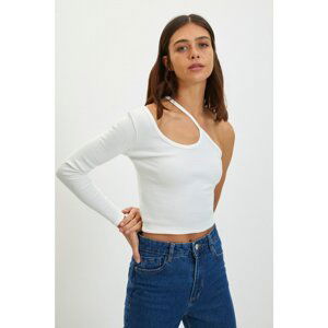 Trendyol Ecru Cut Out Detailed Corduroy Crop Knitted Blouse