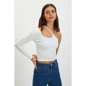 Trendyol Ecru Cut Out Detailed Ribbed Crop Knitted Blouse