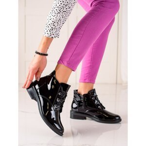 TRENDI LACQUERED BLACK ANKLE BOOTS