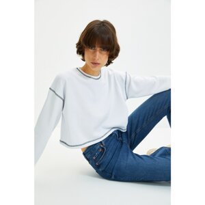 Trendyol White Off Shoulder Crop Slim Knitted Sweatshirt